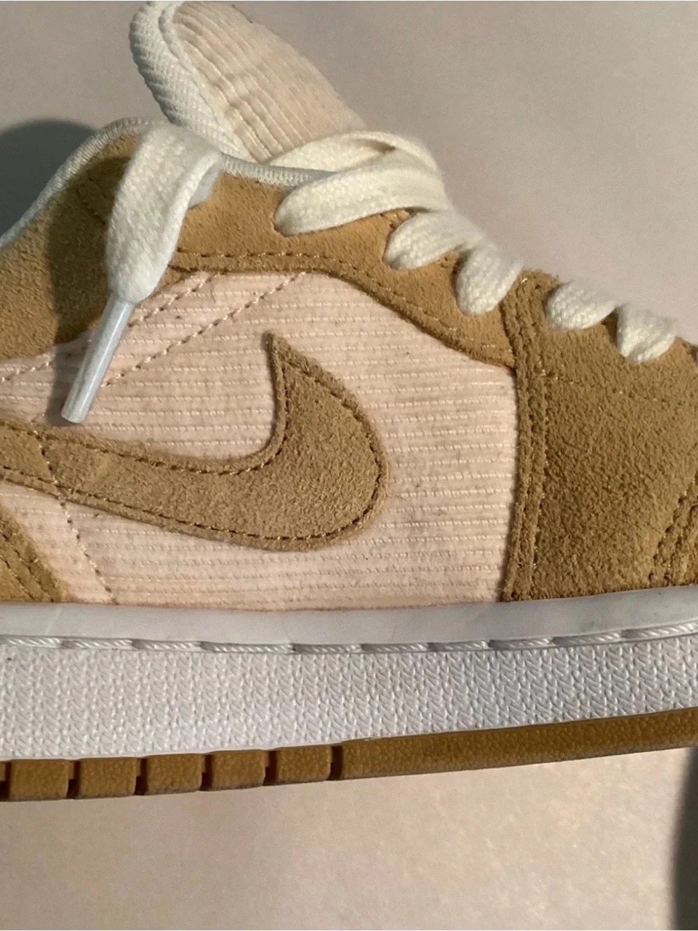 Nike Women’s Air Jordan 1 Low-Top Sneakers, SE DH7820-700, Sz 6 - Picture 3 of 8